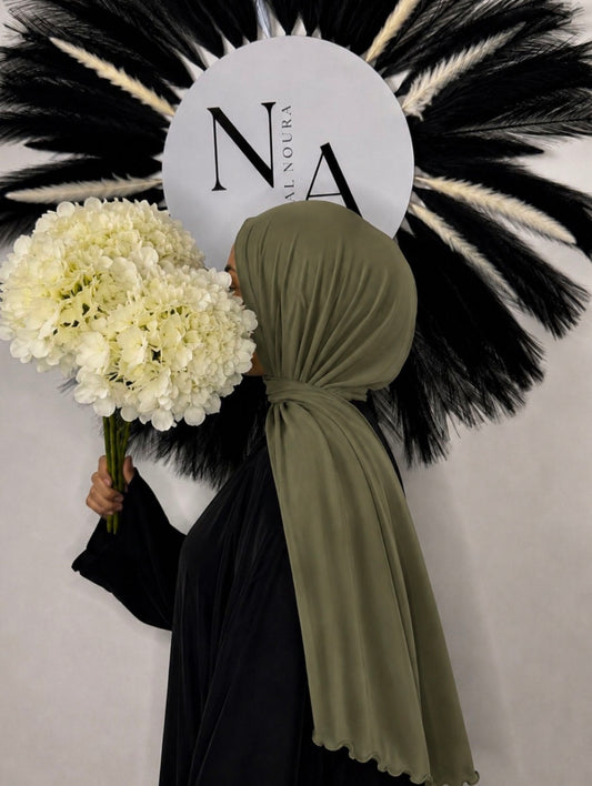 Welliger Hijab Olivegrün